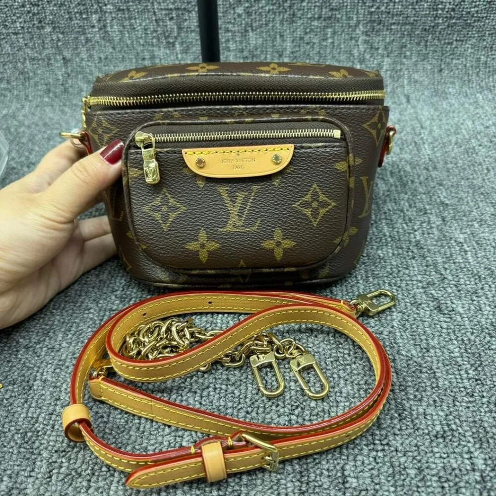 100% Authentic Louis Vuitton Leather Belt Bag - Picture 2 of 13